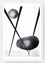 Cargar imagen en el visor de la galería, Jugando Con El Equilibrio - 33 x 48 cm
