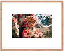 Cargar imagen en el visor de la galería, La Niña Roja - 48 x 33 cm
