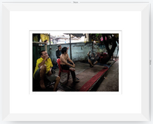 Cargar imagen en el visor de la galería, Bangkok Streets - 48 x 33 cm
