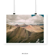 Cargar imagen en el visor de la galería, Alturas Coloridas - 48 x 33 cm
